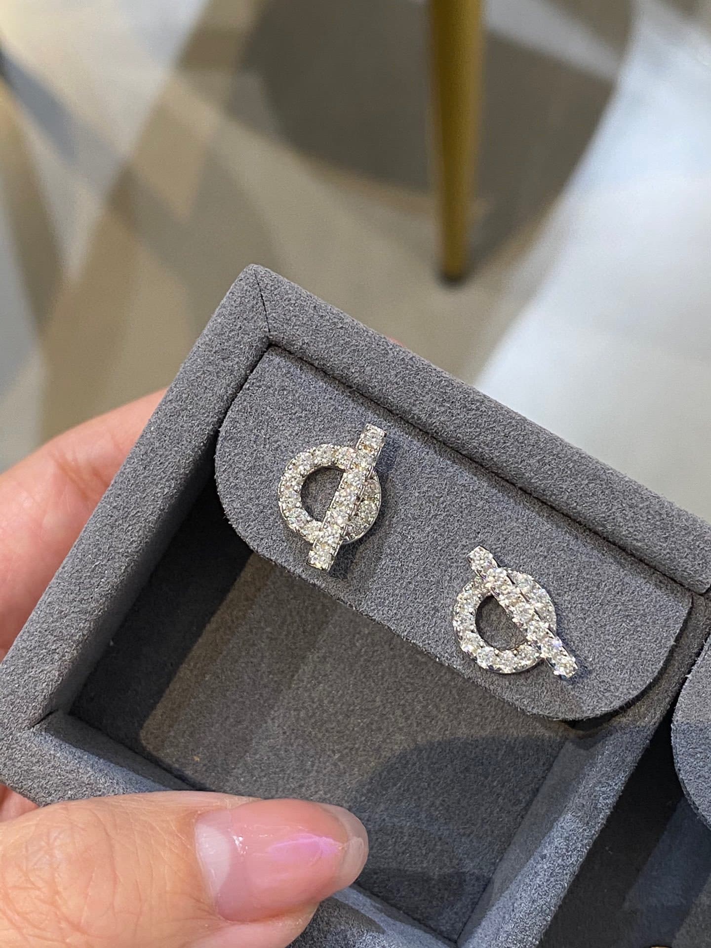 Finesse series full diamond earrings